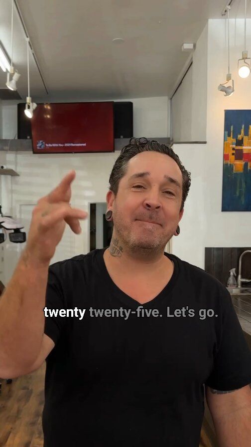 Thats right you guys!! 
Headbetter Salon is ready to take charge of 2025! 
We're going to be having all kinds of classes from hair cutting and color, to marketing and social promotion! 

We will be planning for our first class some time this month and we'll keep you guys updated! 

#shermanoakssalon #shermanoakshairstylist #shermanoaks #haireducation #hairstylingtips #davinescolor #behindthechair_com #losangeleshairsalon #lahairstylist #haircuttingtechniques #haircuttingclass #hairclass
